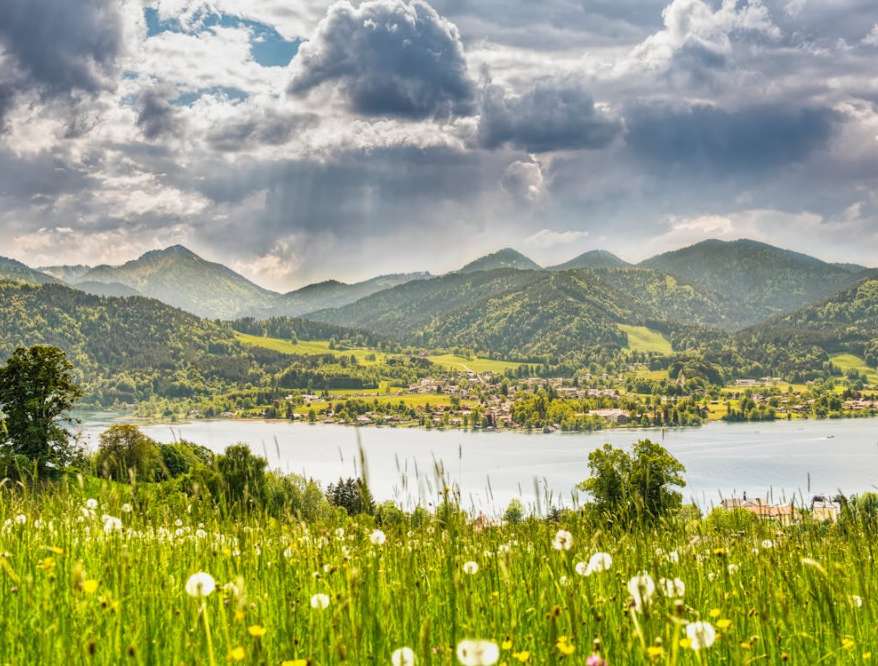 A Baviera, na Alemanha, é lar de vários lagos deslumbrantes que encantam os visitantes.